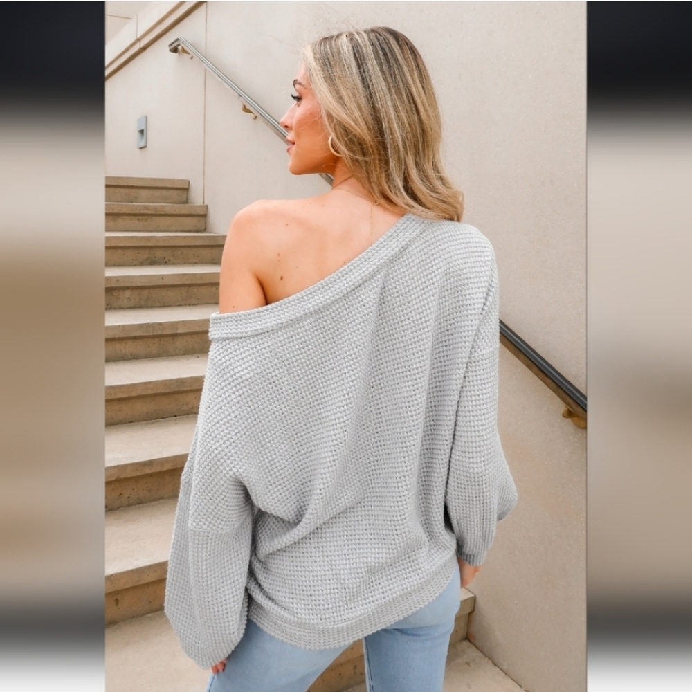 Cupshe Off-Shoulder Sweater Light Gray Waffle Knit Relaxed Fit Cozy Winter - Picture 3 of 3